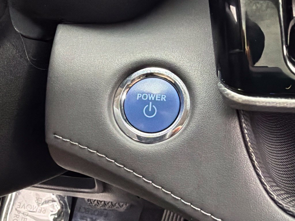 Used 2022 Beige Toyota Platinum image 20