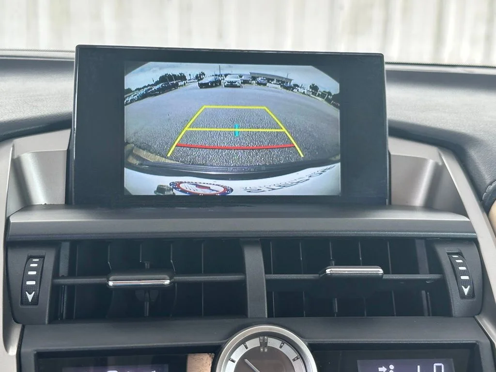 Used 2015 Red Lexus 200t image 27