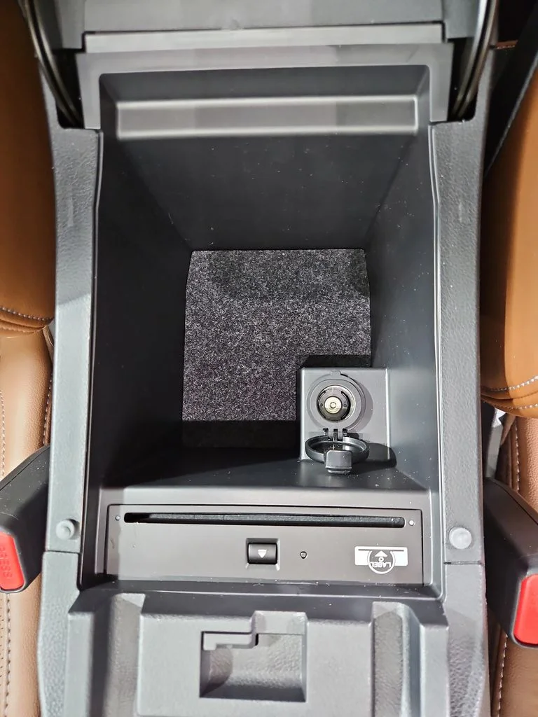 Certified Used 2025 White Subaru Touring image 28