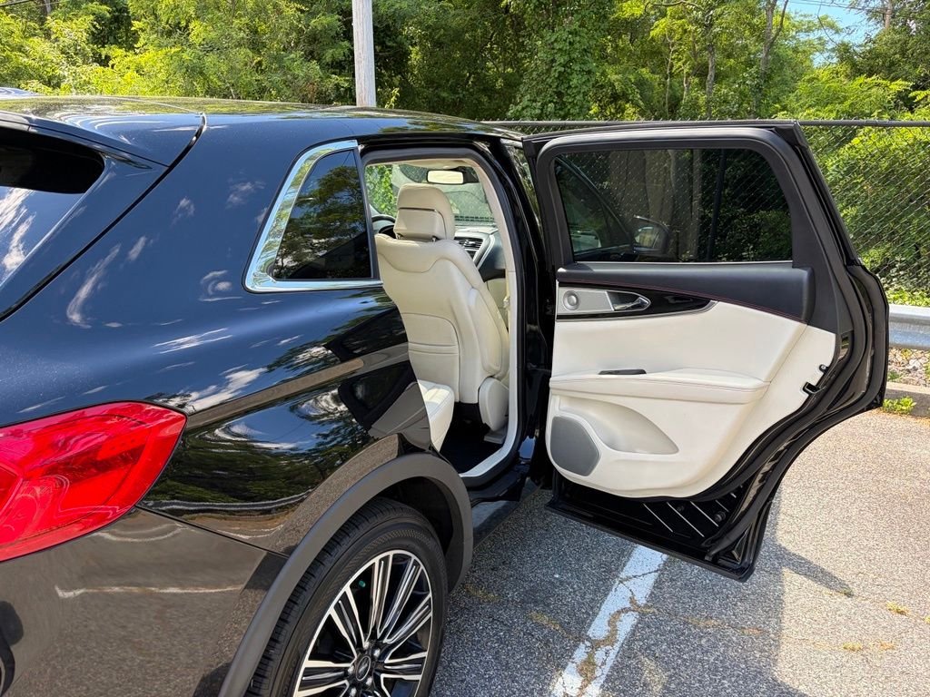 Used 2018 Black Lincoln Black Label image 16