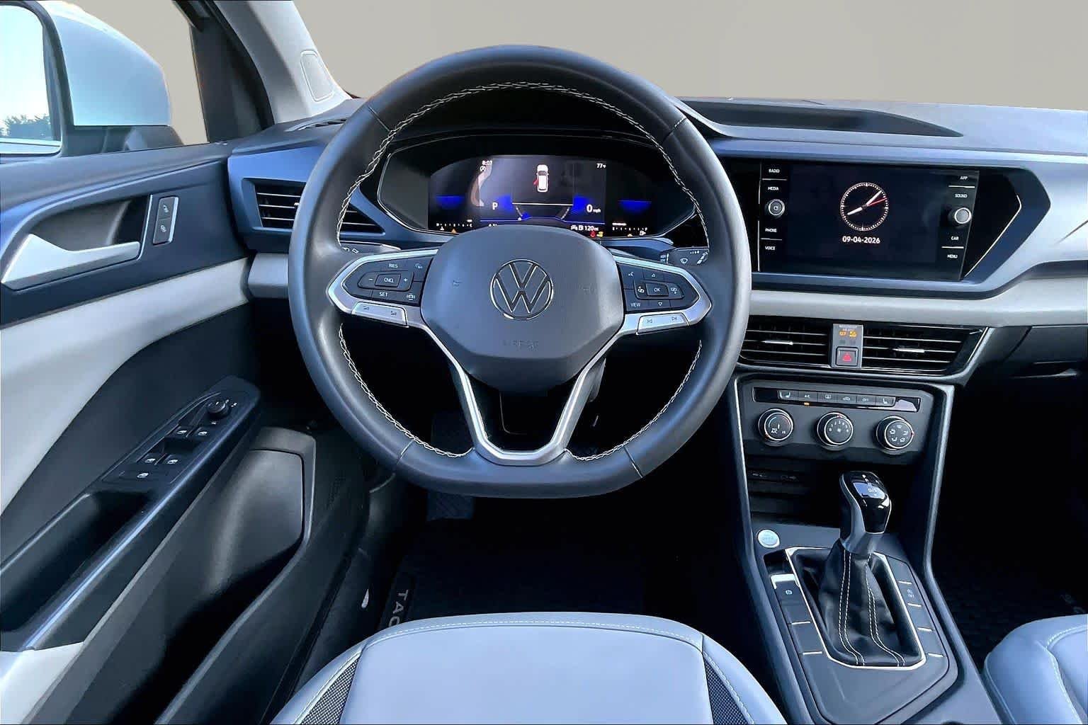 Used 2022 Pure White Volkswagen SE image 6