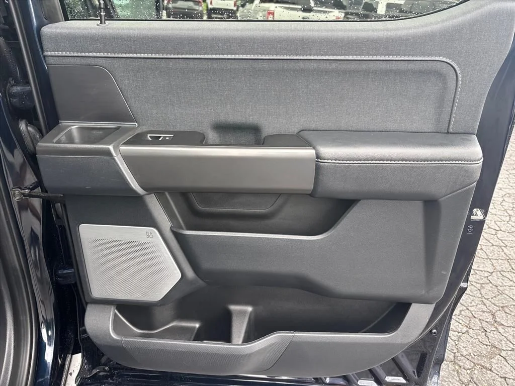 Used 2024 Black Ford Lariat image 17