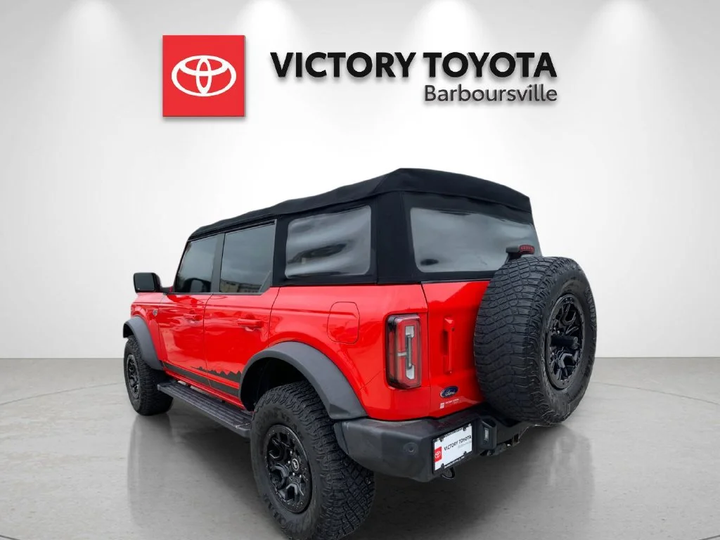 Used 2021 Red Ford Wildtrak image 3
