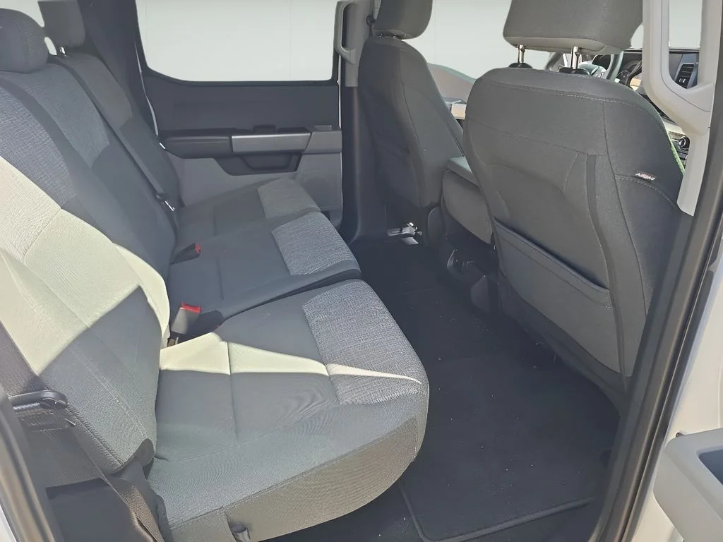 Used 2024 Oxford White Ford XLT image 16