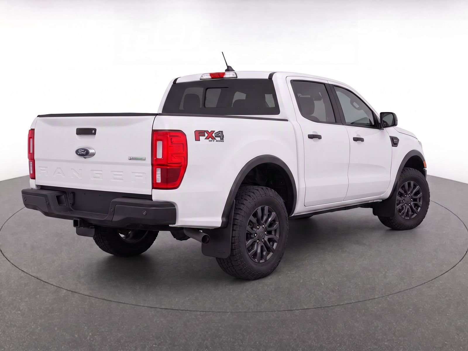 Used 2019 Oxford White Ford XLT image 3