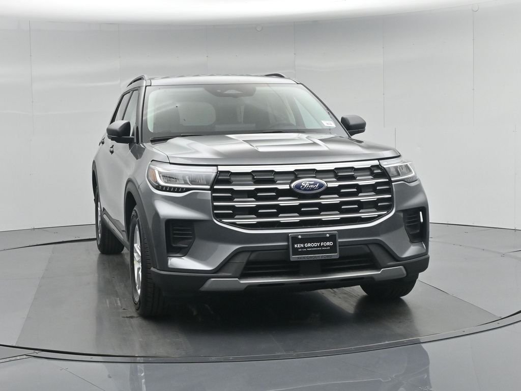 New 2026 Carbonized Gray Metallic Ford Active image 54