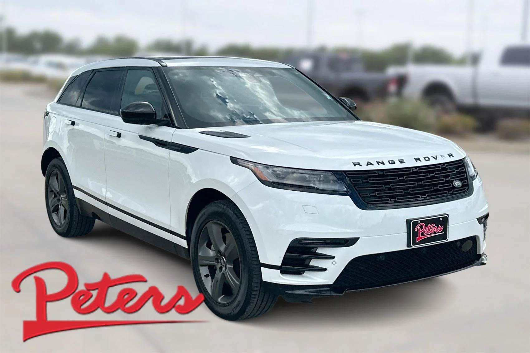 Used 2025 Silver Land Rover Dynamic SE image 1