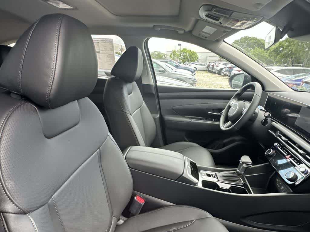New 2026 Phantom Black Hyundai SEL Premium image 11