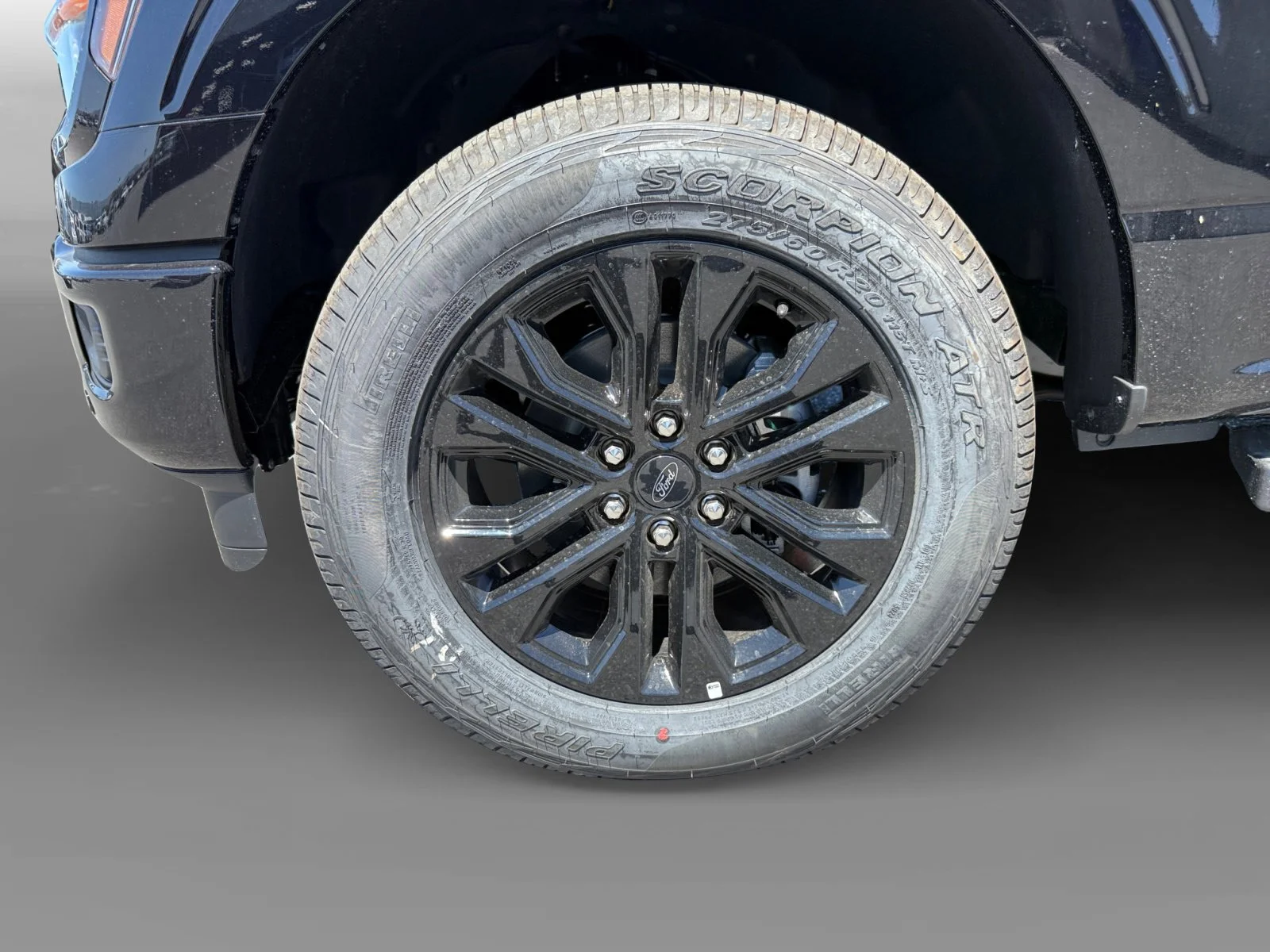 2025 Ford F-150 XLT - Photo 9