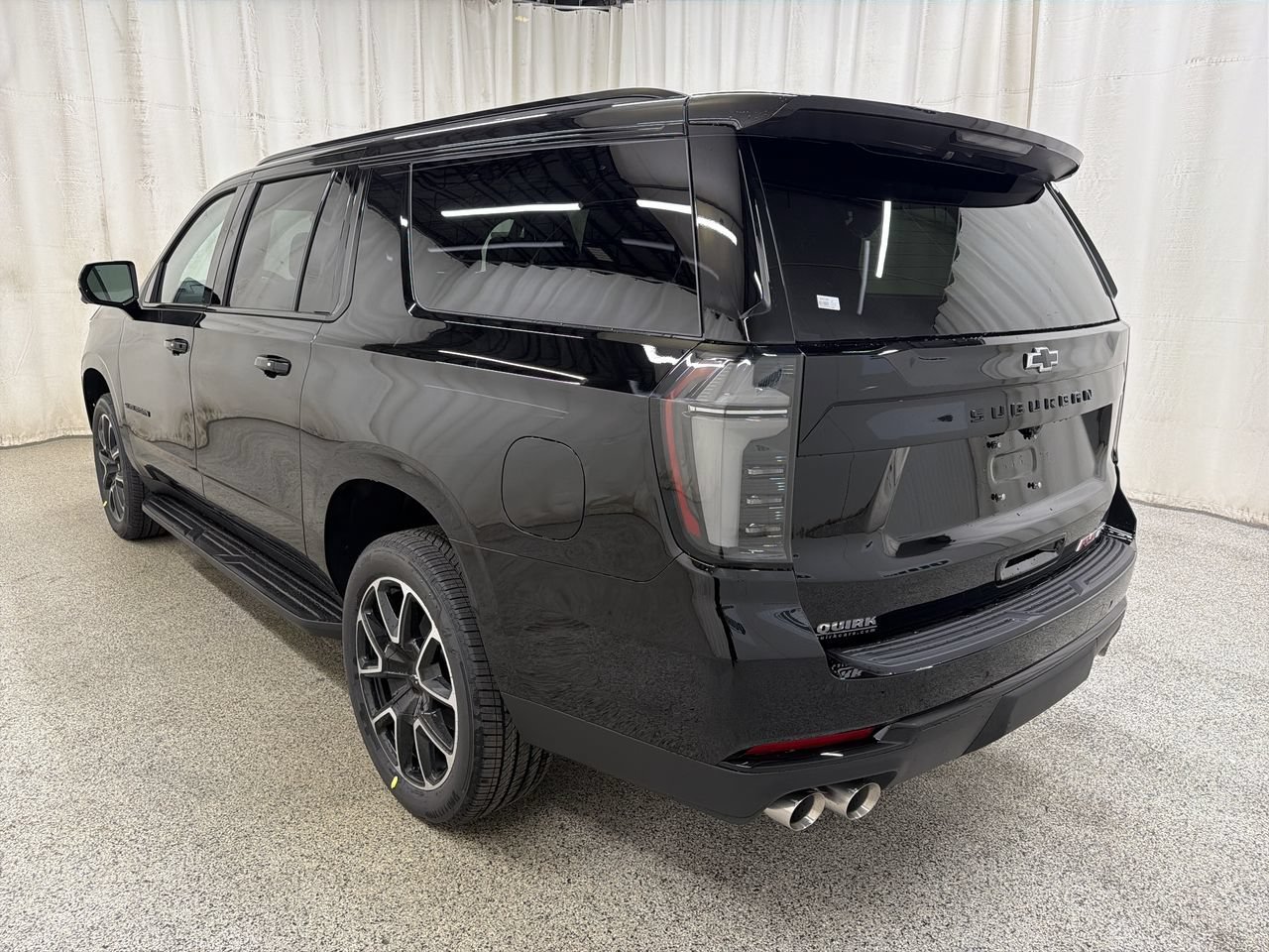 2027 Chevrolet Suburban RST - Photo 9