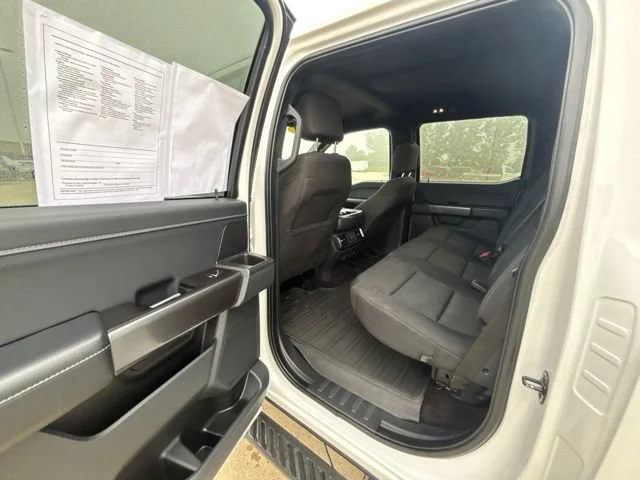 Used 2021 White Ford XL image 17
