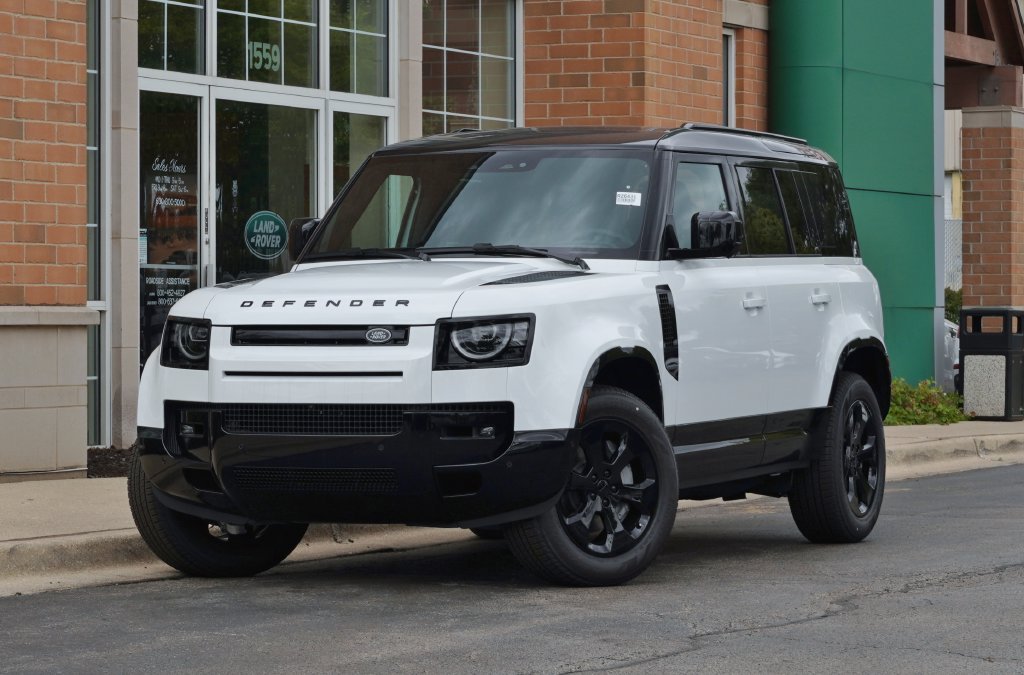 New 2026 Fuji White Land Rover X-Dynamic SE image 1