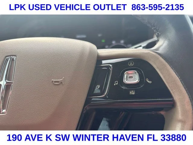 Used 2020 Red Lincoln Standard image 19