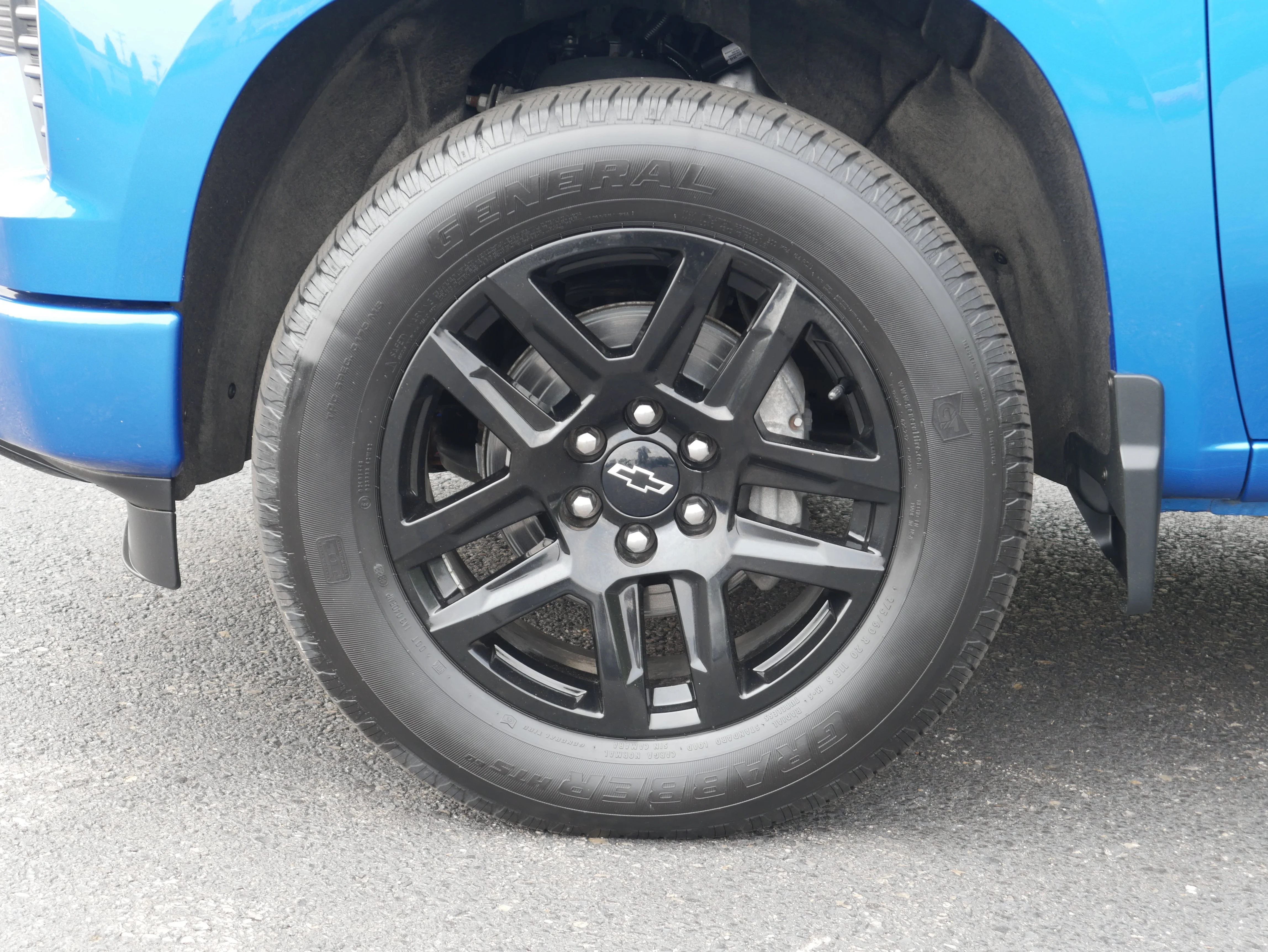 2023 Chevrolet Silverado 1500 RST - Photo 12