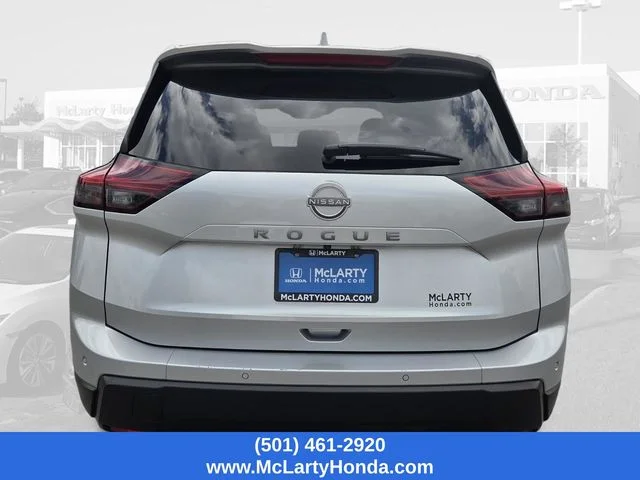 Used 2025 Silver Nissan SV image 4
