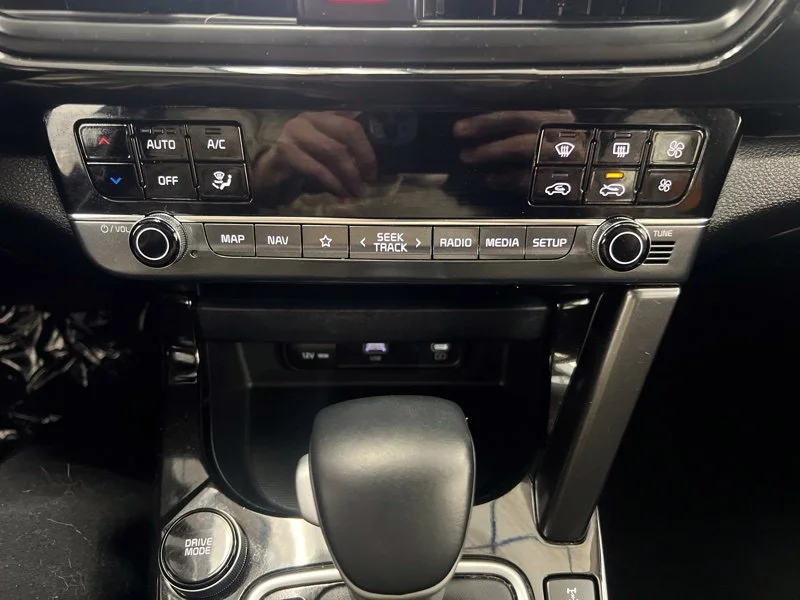 Used 2024 Blue Kia S image 28