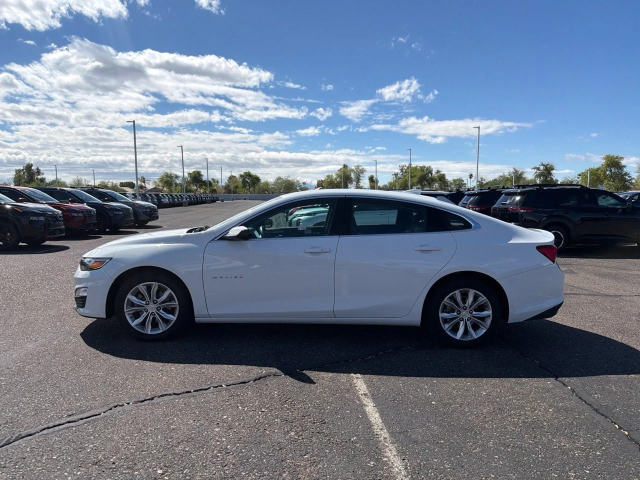 Used 2024 Summit White Chevrolet LT image 7