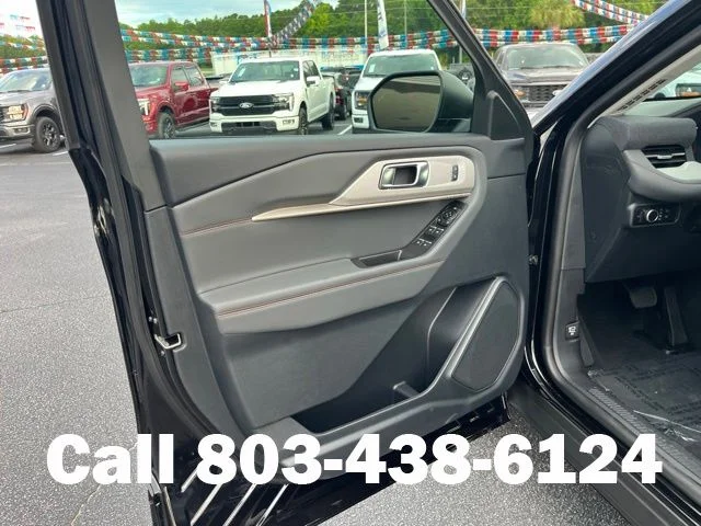 New 2026 Agate Black Metallic Ford Active image 5