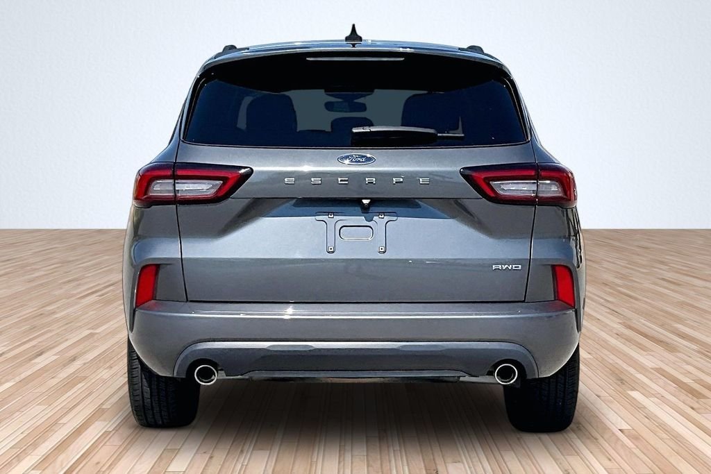 Used 2023 Gray Ford ST-Line image 4