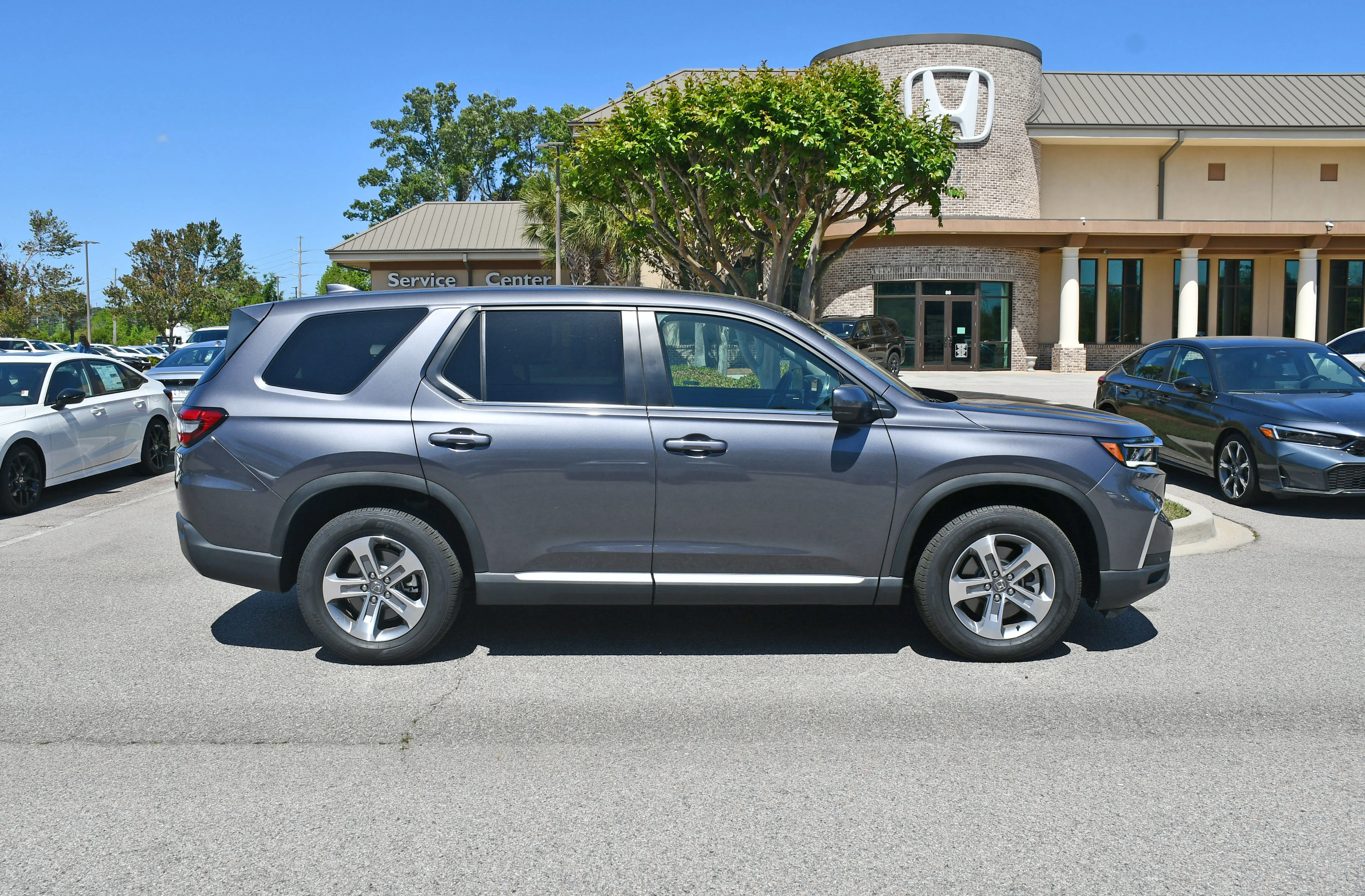 2025 Honda Pilot EX-L - Photo 27