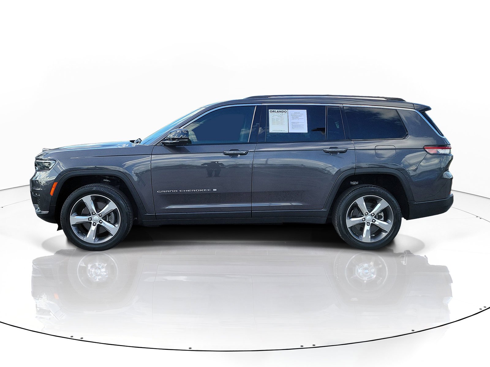 Used 2022 Baltic Gray Metallic Clearcoat Jeep Limited image 3