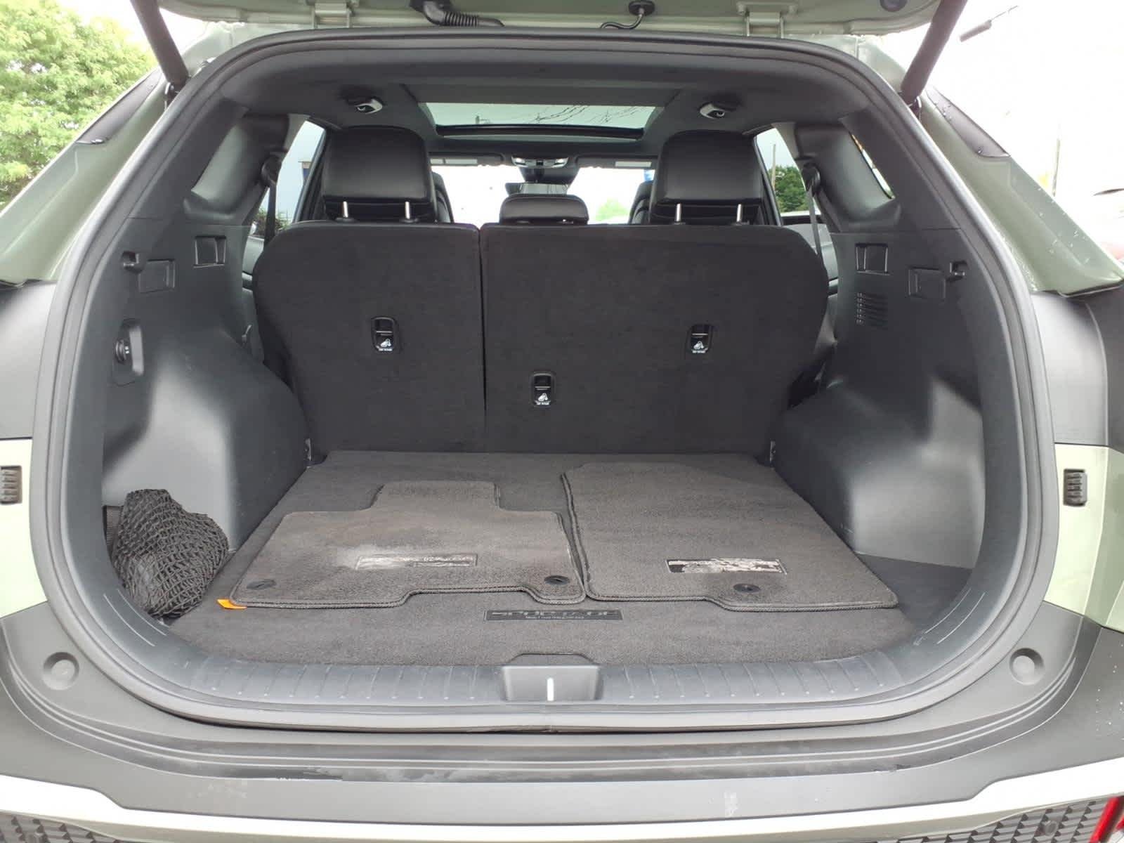 Used 2023 Jungle Green Kia X-Line image 16