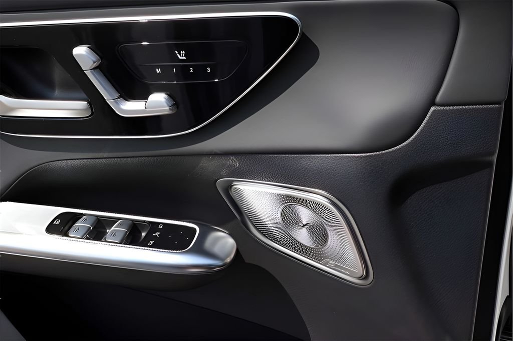 2025 Mercedes-Benz GLC AMG GLC63 S - Photo 81