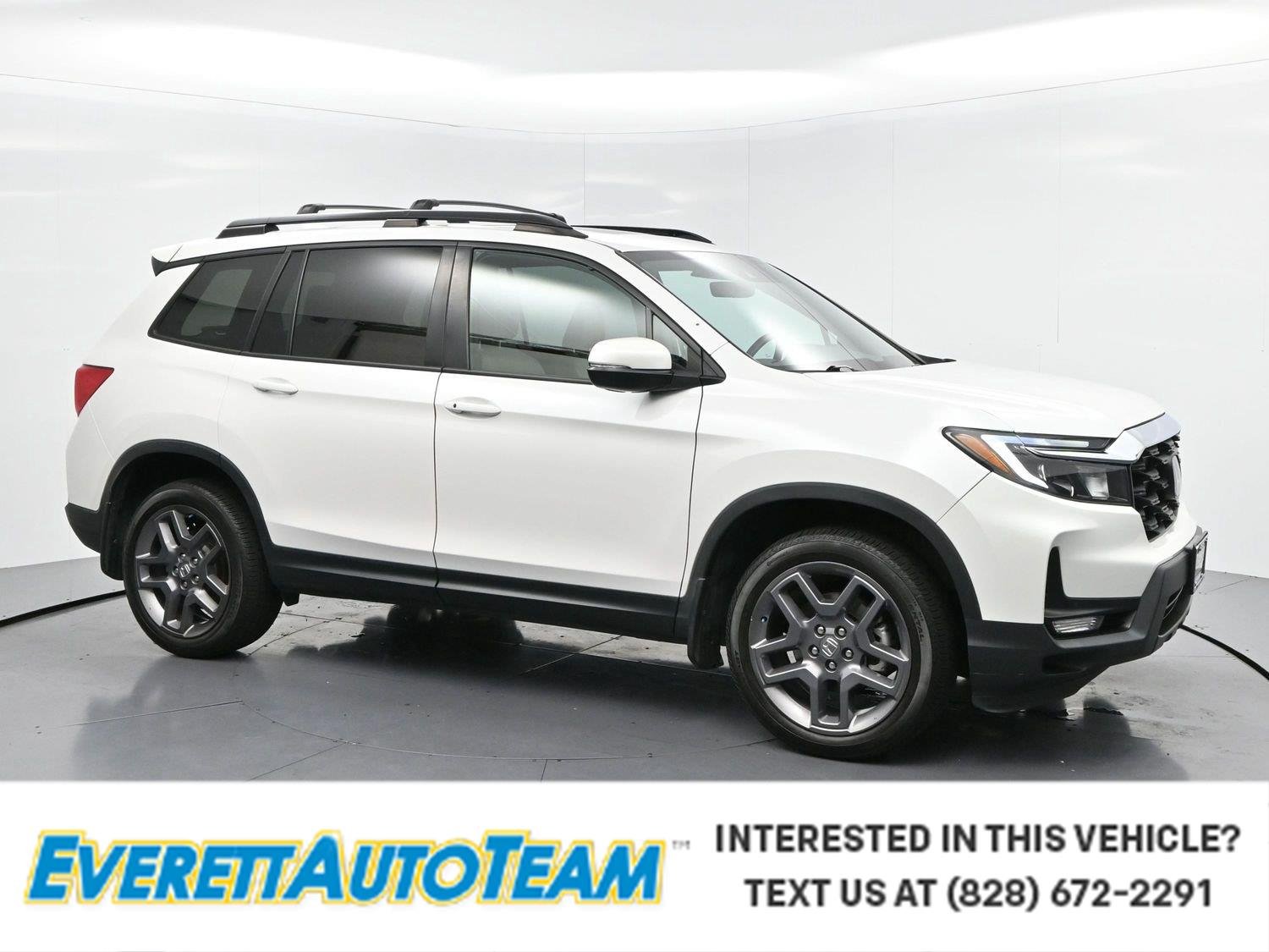 Used 2023 Platinum White Pearl Honda EX-L image 1