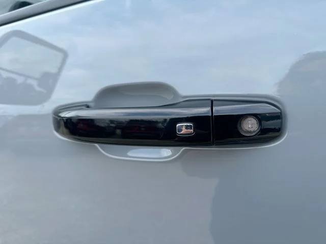 Used 2025 Gray Chevrolet ZR2 image 56