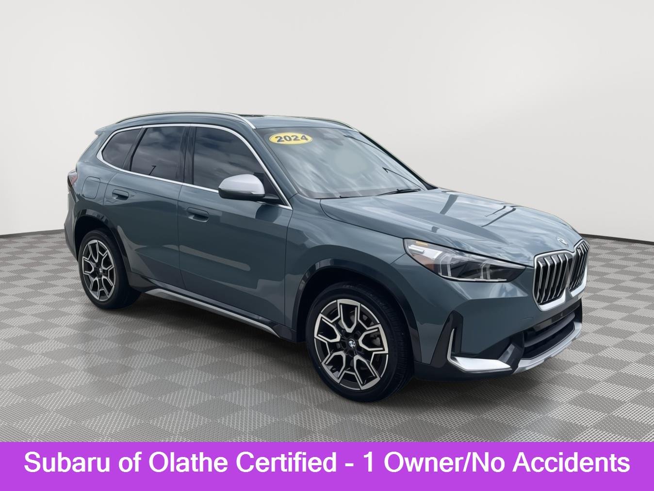 Used 2024 Cape York Green Metallic BMW xDrive28i image 1