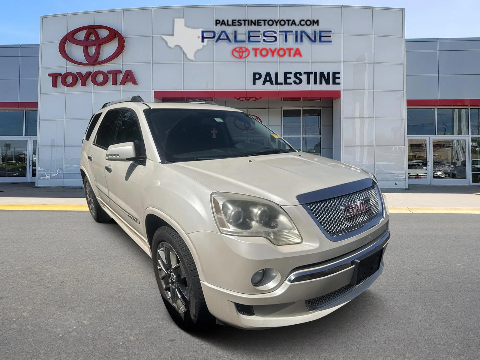 Used 2012 White GMC Denali image 1