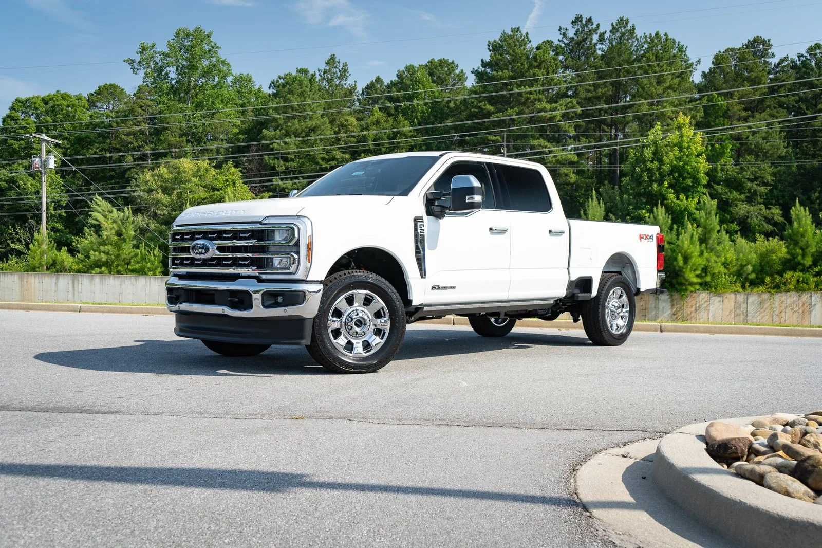 New 2026 Star White Metallic Tri-Coat Ford F-250® Lariat® image 3