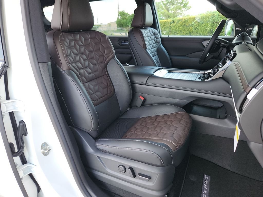 New 2026 Aspen White TriCoat Nissan Platinum image 13