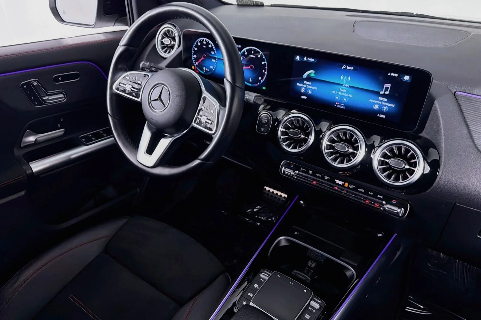 Used 2023 Polar White Mercedes-Benz 250 image 15