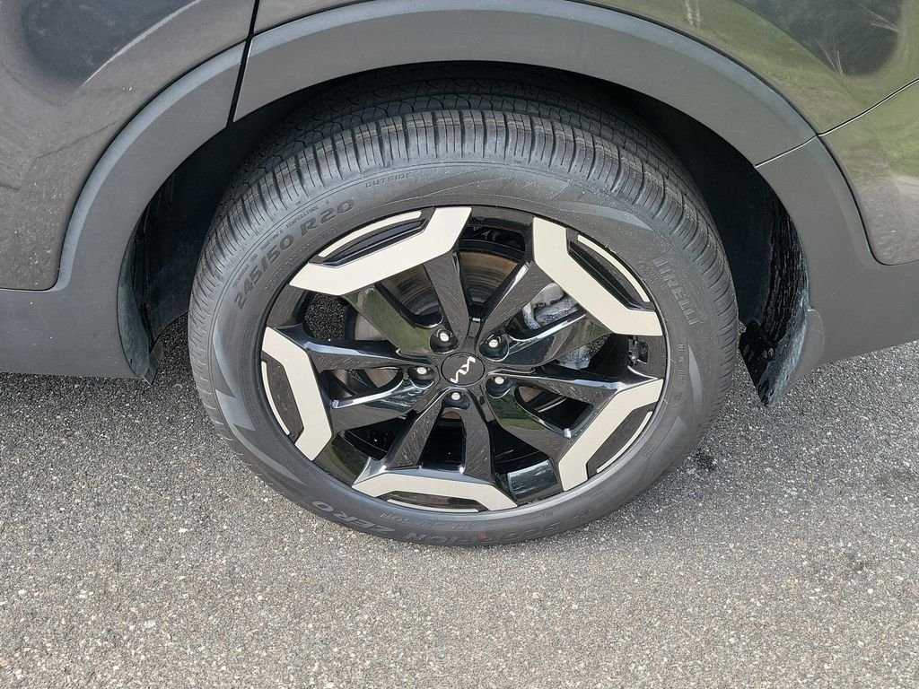 Certified Used 2024 Gray Kia S image 40