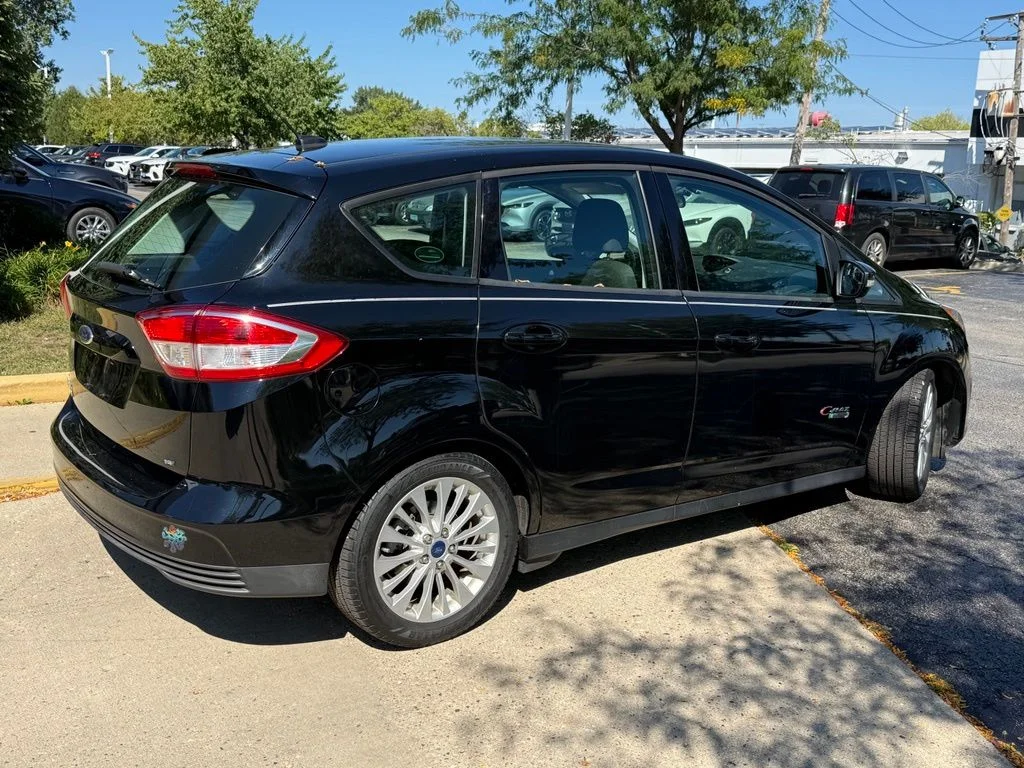 Used 2017 Black Ford SE image 7