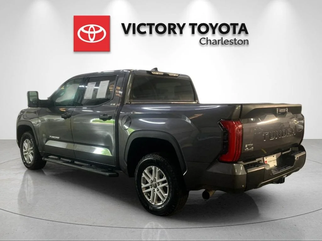 Used 2022 Gray Toyota SR5 image 3