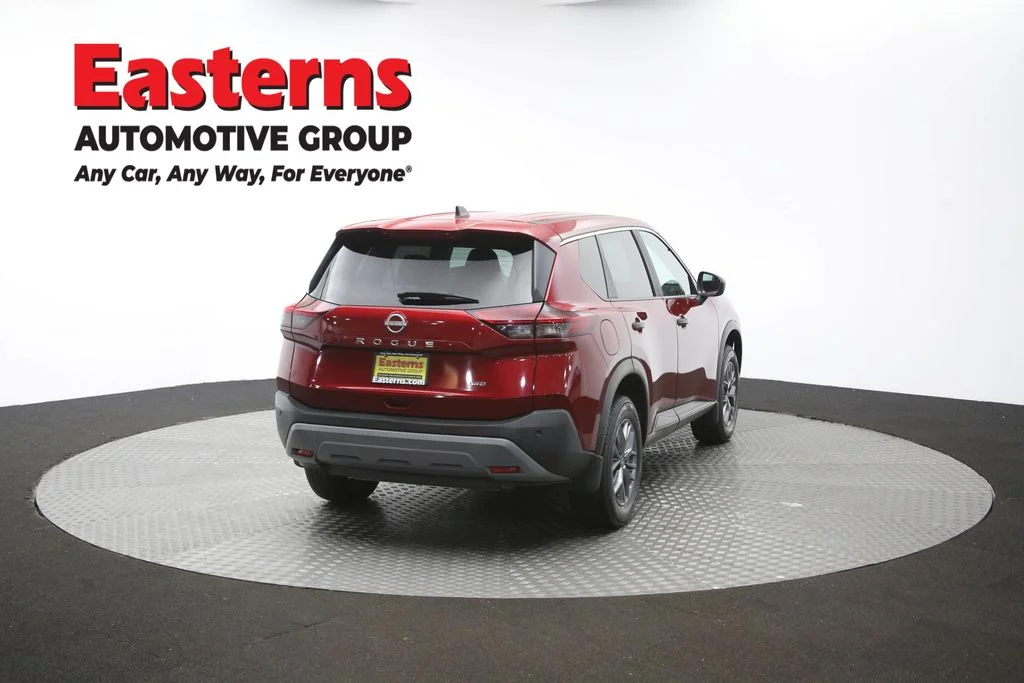 Used 2023 Red Nissan S image 40