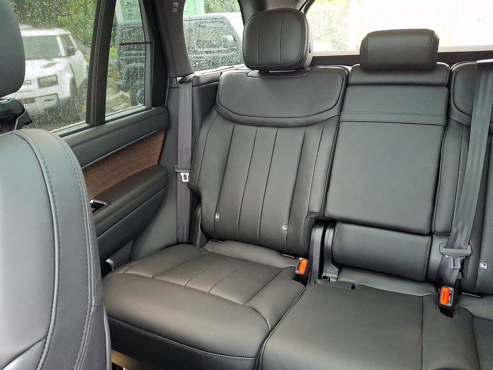 2026 Land Rover Range Rover SE - Photo 15
