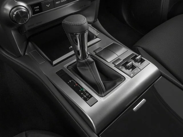 Used 2017 Starfire Pearl Lexus 460 image 11