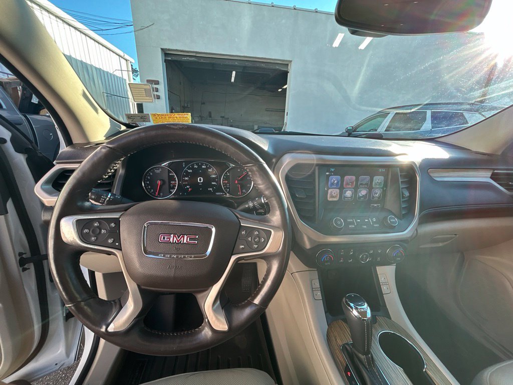 Used 2017 White GMC Denali image 12