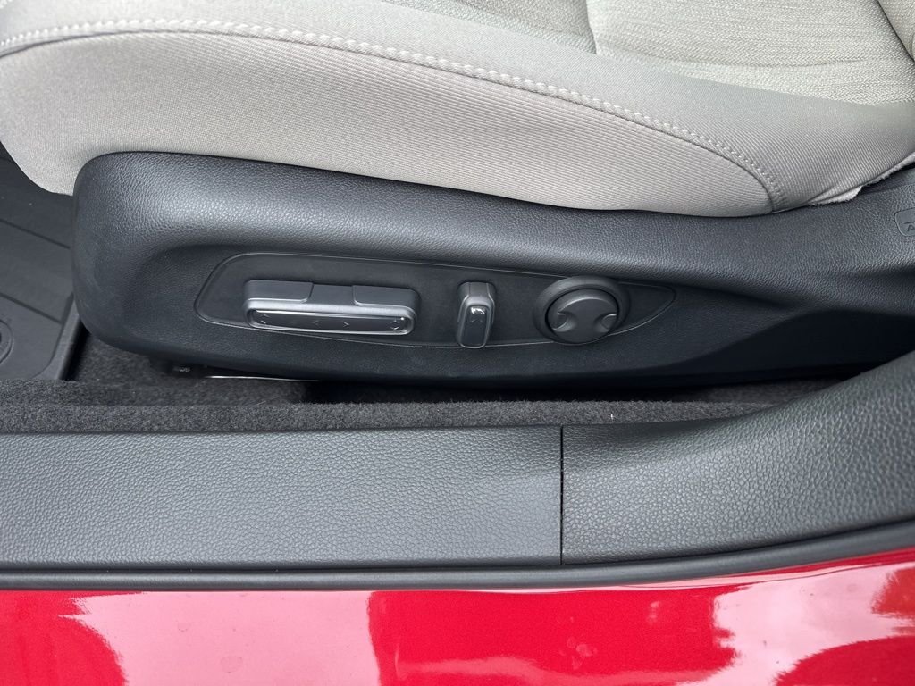 2025 Honda Accord SE - Photo 23