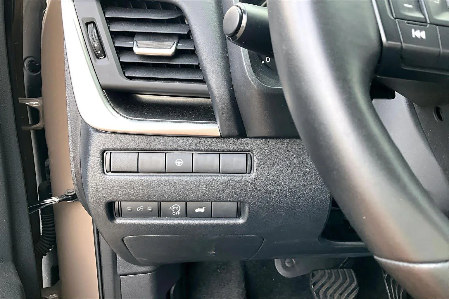 Used 2025 Baja Storm Metallic Nissan SV image 32