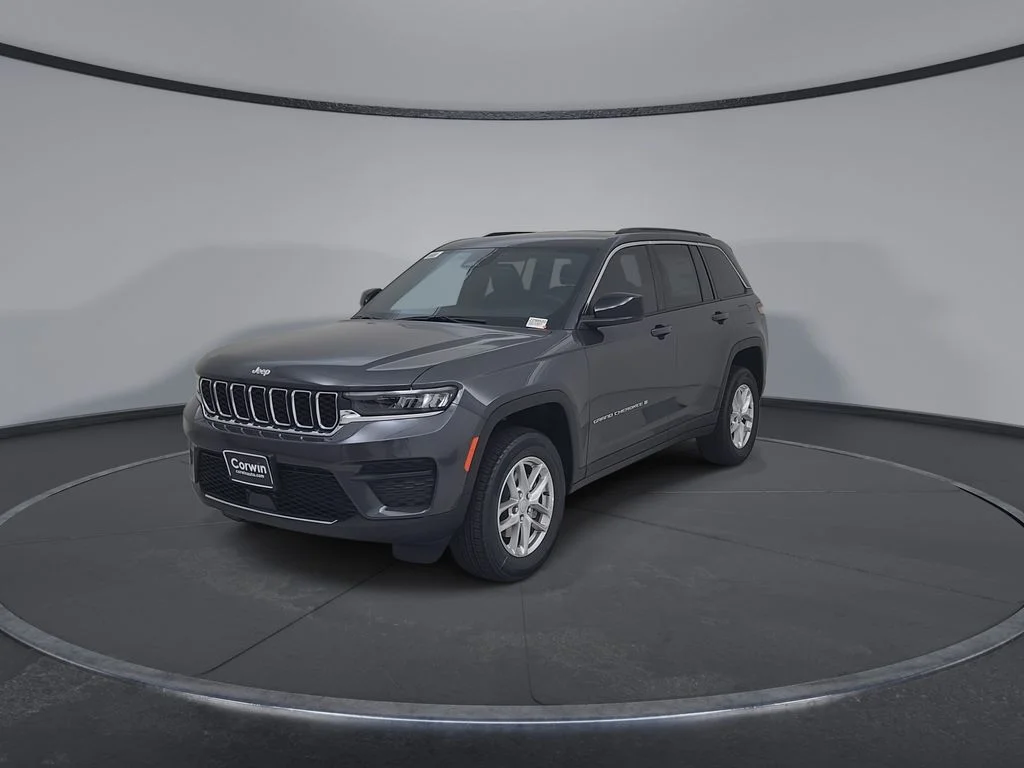 New 2026 Baltic Gray Metallic Clearcoat Jeep Laredo image 6