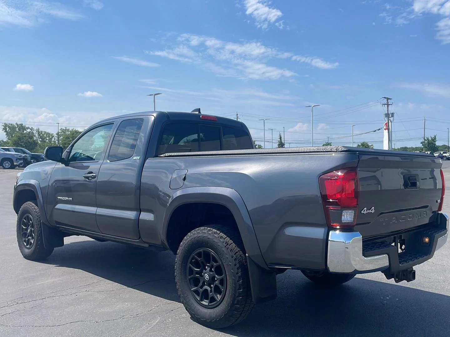 Used 2021 Magnetic Gray Metallic Toyota SR5 image 10
