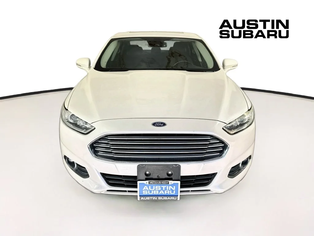 Used 2016 White Ford SE image 2