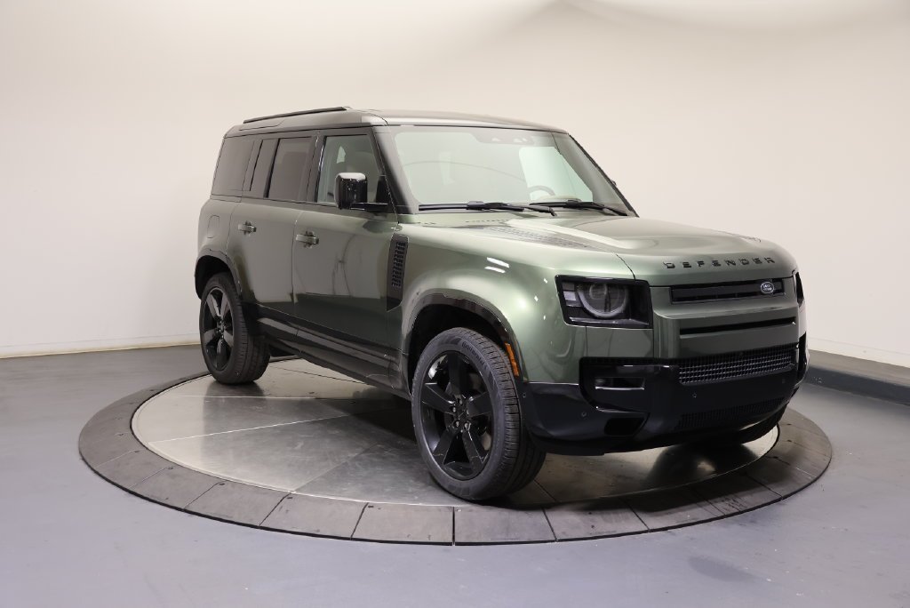 New 2026 Woolstone Green LAND ROVER X-Dynamic SE image 7
