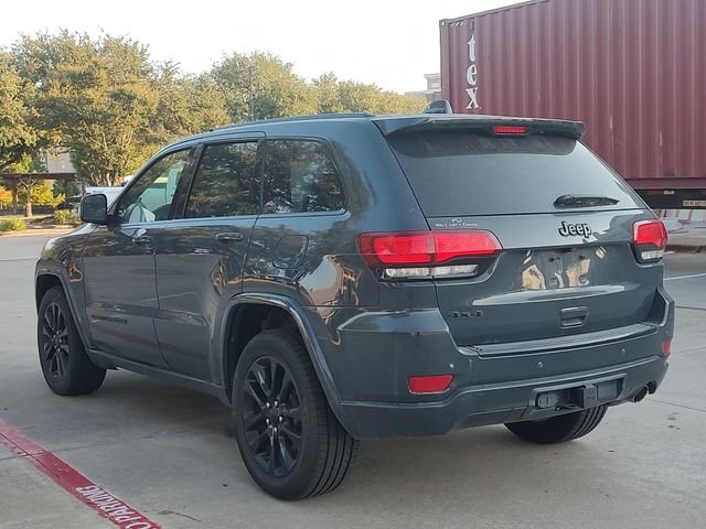 Used 2017 Black Jeep Altitude image 5
