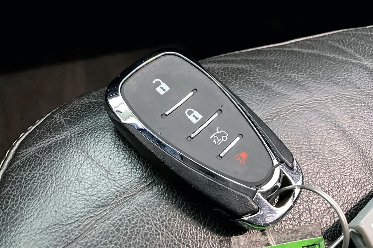 Used 2020 Cajun Red Tintcoat Chevrolet RS image 15