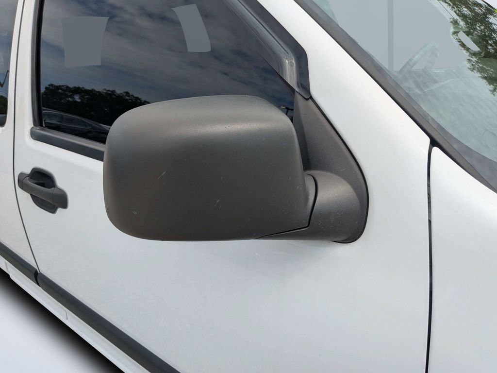 Used 2008 White Chevrolet LT image 17